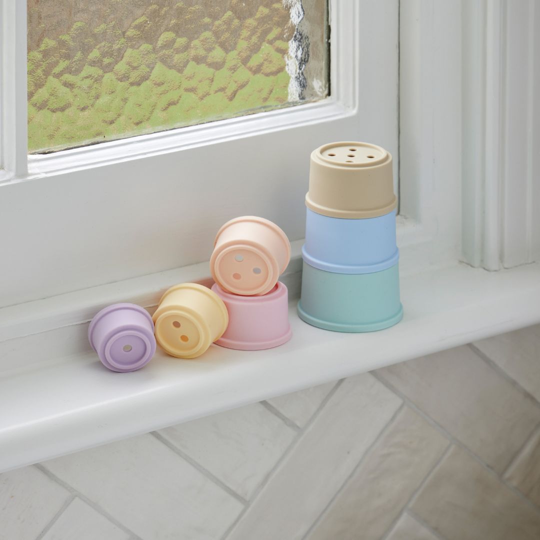 Jiggle & Giggle Bathtime Stacking Cup Set