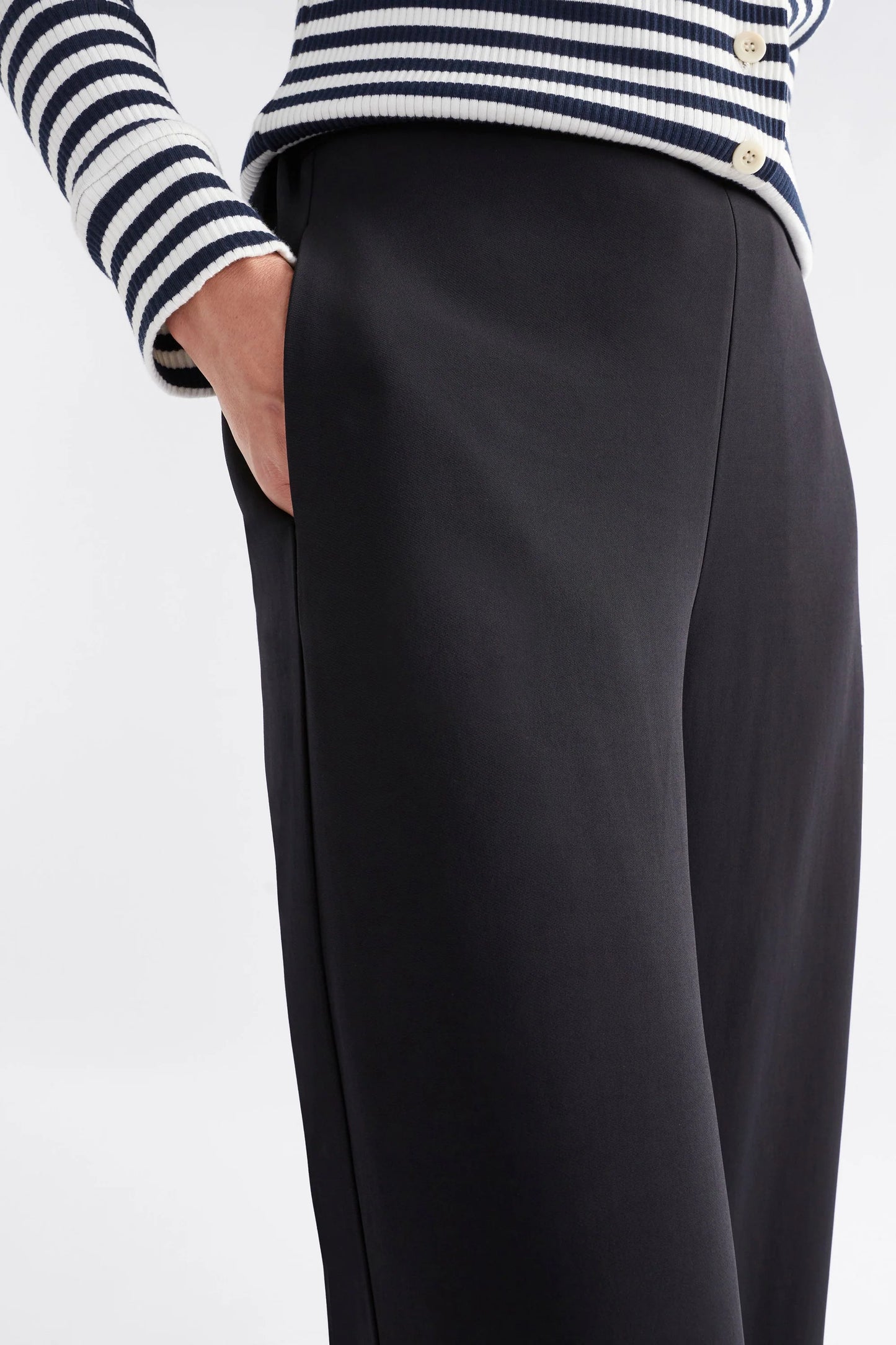 Elk Alden Pant -black