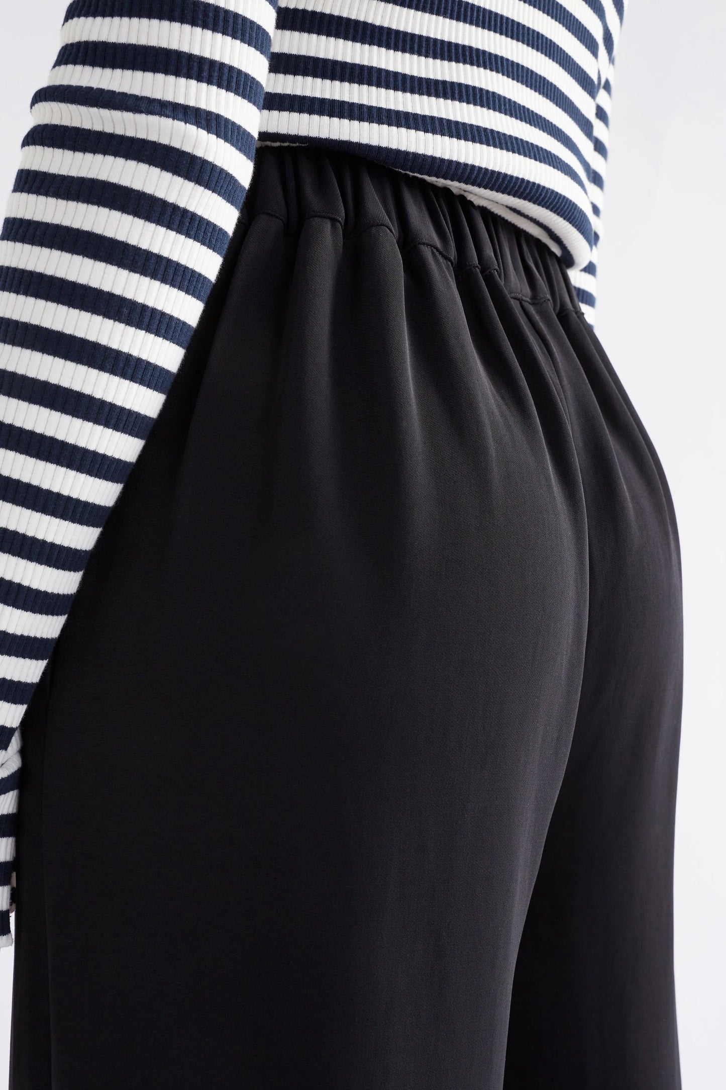 Elk Alden Pant -black