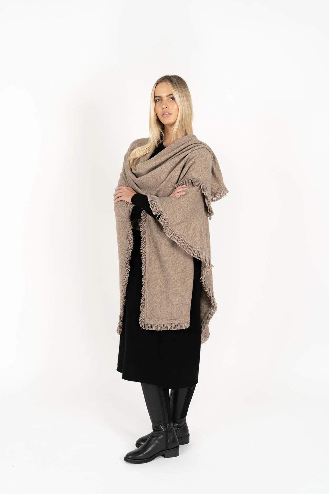 Humidity Fringe Wrap