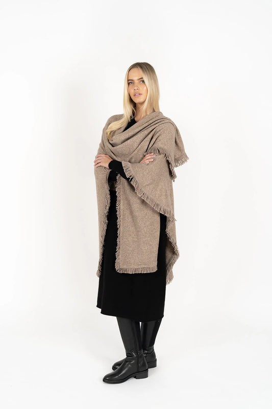 Humidity Fringe Wrap