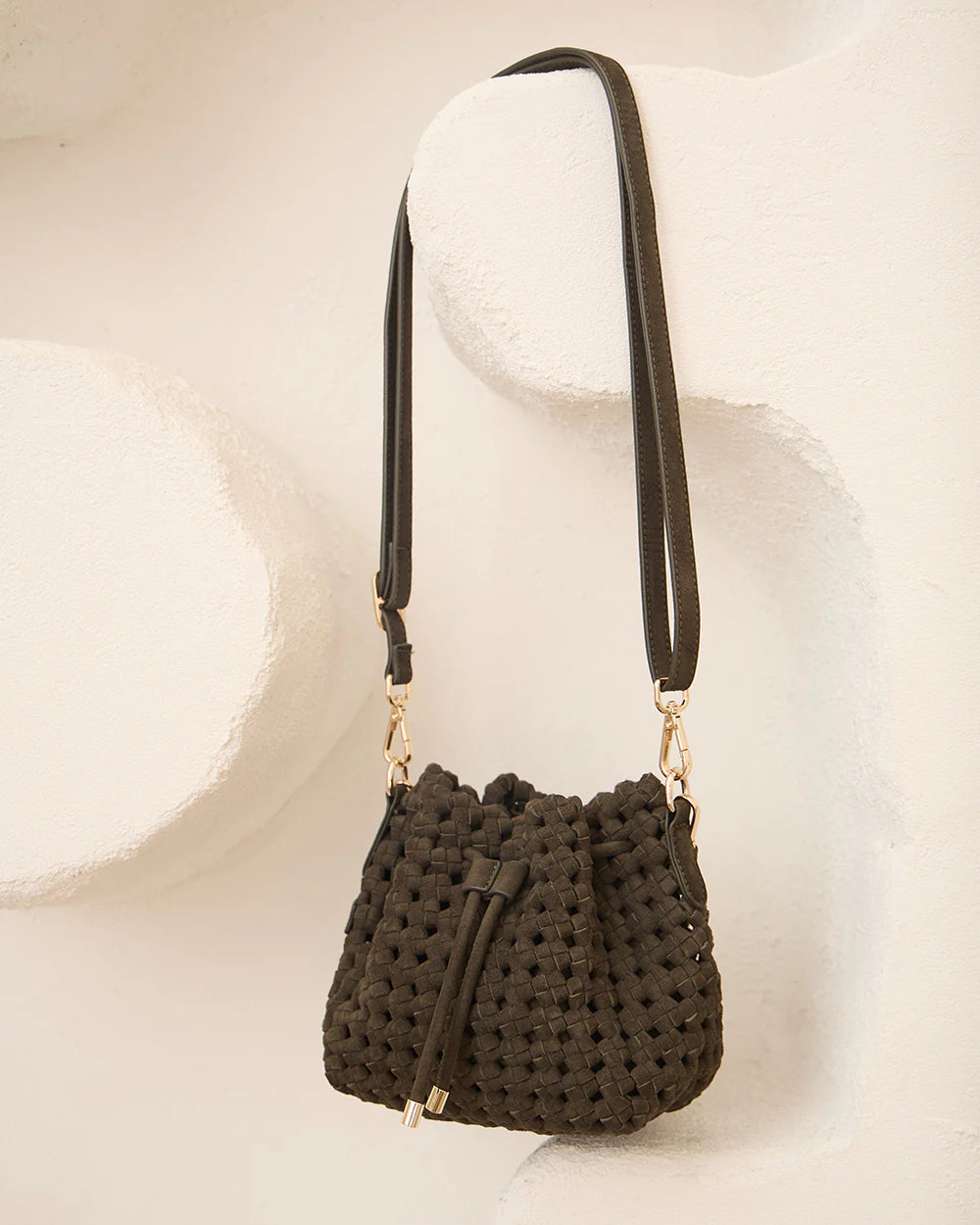 Elms & King Box Weave Bucket