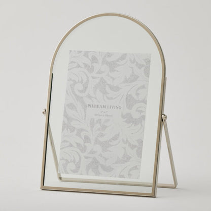Pilbeam Akira Photo Frame