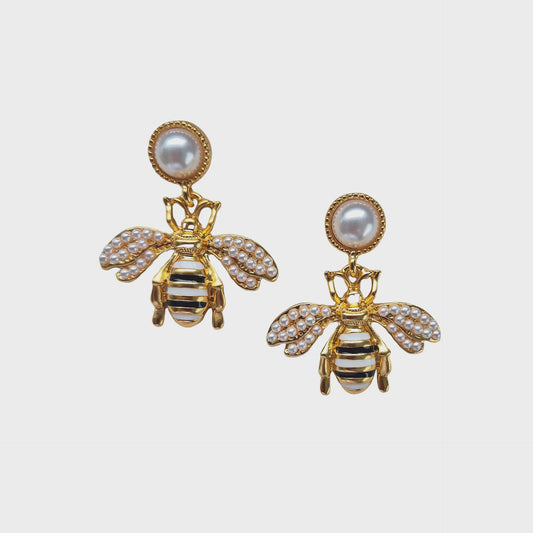 Zoda Bee Stud Earring