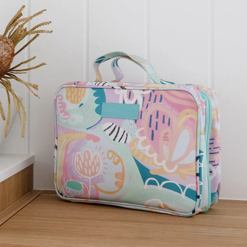 Mindful Marlo Hanging Toiletry Bag