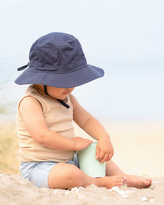 Toshi Sunhat