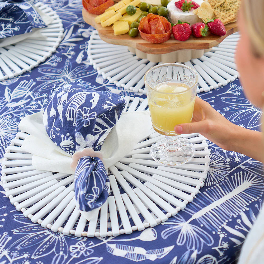 Annabel Trends Large Linen Tablecloth